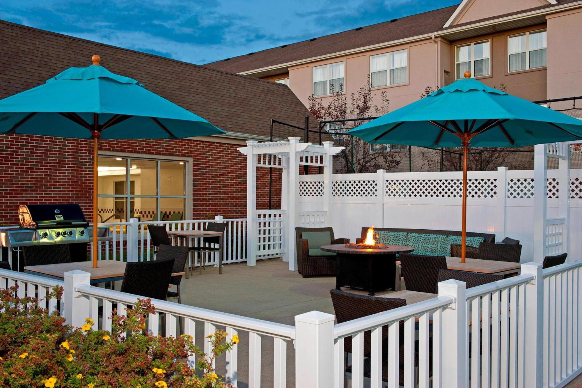 Residence Inn Lansing West Delta Center Township Exterior foto