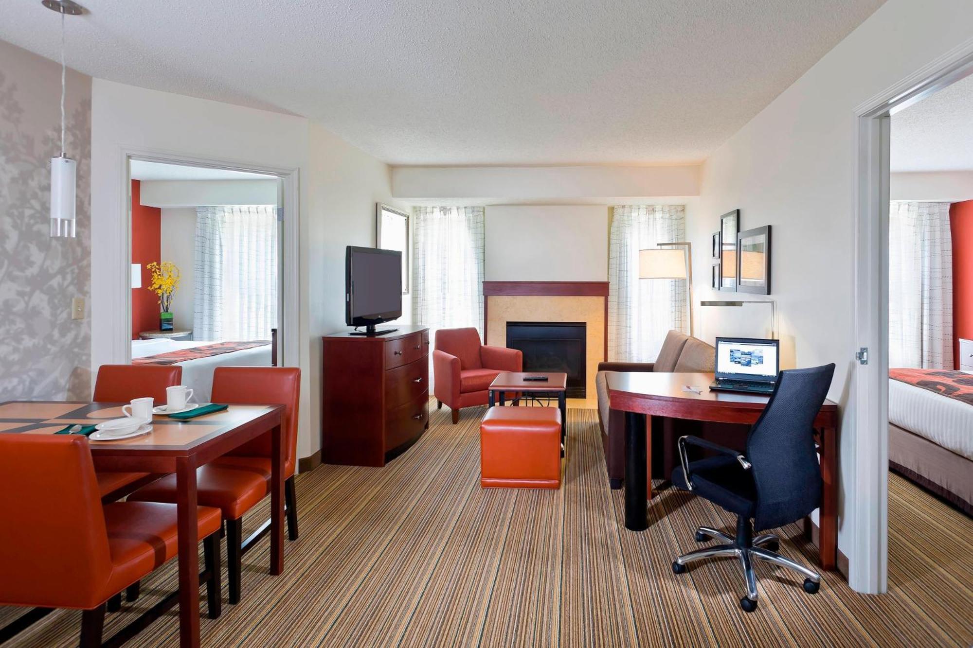 Residence Inn Lansing West Delta Center Township Exterior foto